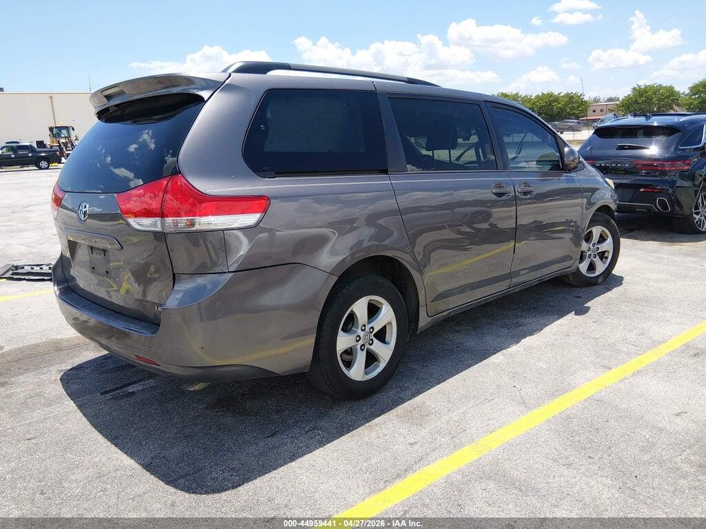 5TDKK3DC0ES474317 2014 TOYOTA SIENNA photo no. 4