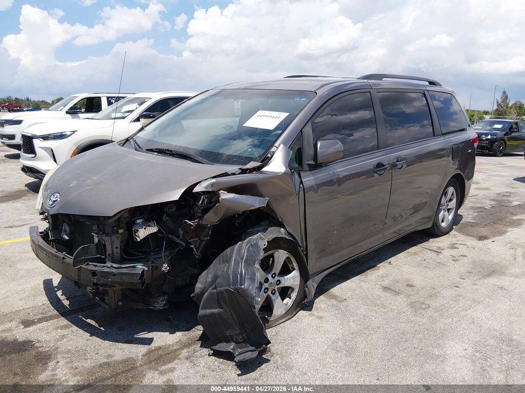 5TDKK3DC0ES474317 2014 TOYOTA SIENNA photo no. 6