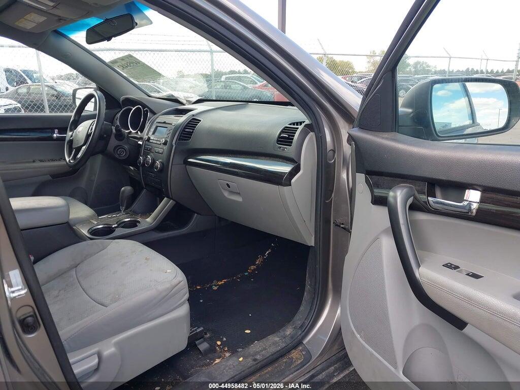 5XYKTDA29DG310882 2013 KIA SORENTO photo no. 5