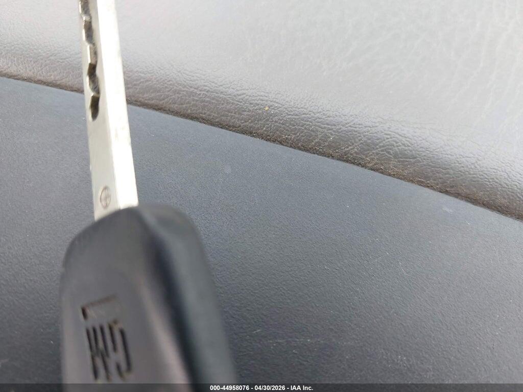 1GTW7AFF3H1904339 2017 GMC SAVANA 2500 photo no. 11