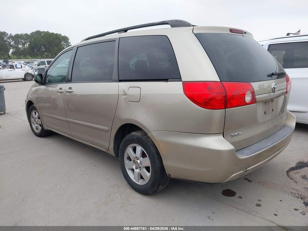 5TDKK4CC0AS311085 2010 TOYOTA SIENNA photo no. 3