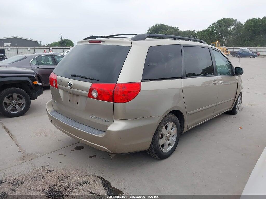 5TDKK4CC0AS311085 2010 TOYOTA SIENNA photo no. 4