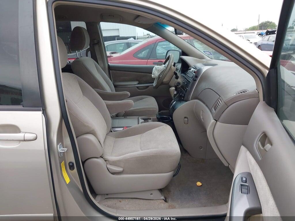 5TDKK4CC0AS311085 2010 TOYOTA SIENNA photo no. 5