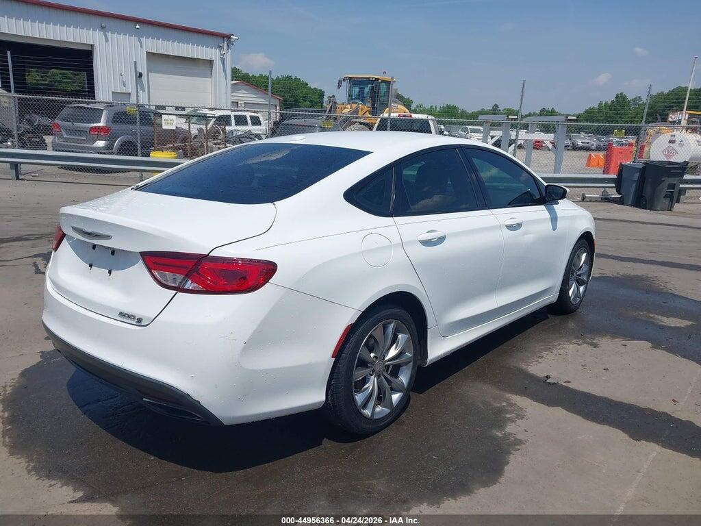 1C3CCCBB3FN573205 2015 CHRYSLER 200 photo no. 4