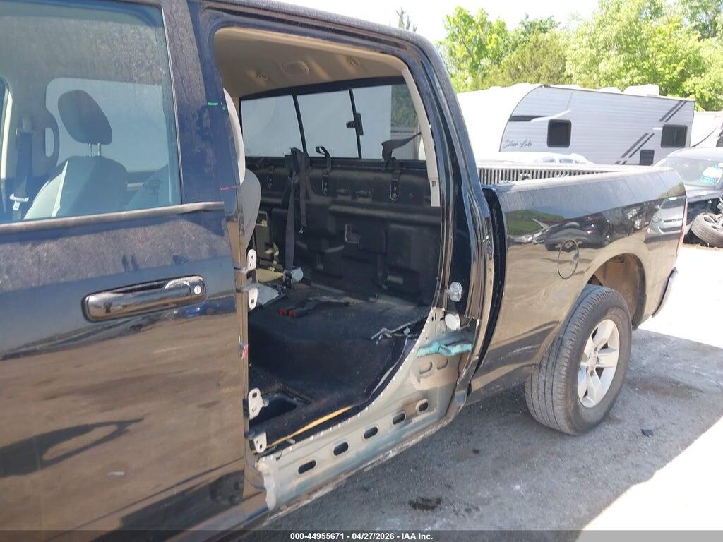 1C6RR6TT7KS693623 2019 RAM 1500 CLASSIC photo no. 6