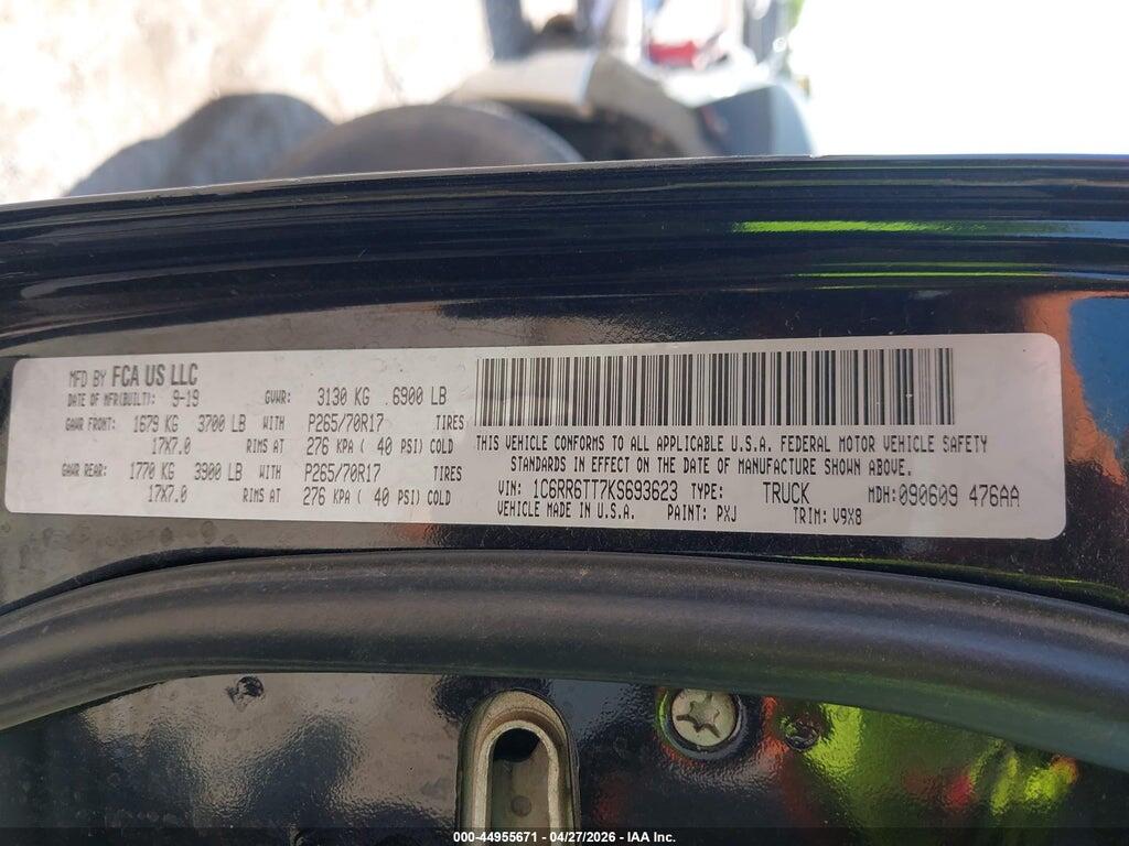 1C6RR6TT7KS693623 2019 RAM 1500 CLASSIC photo no. 9