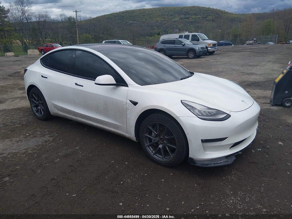 5YJ3E1EB0MF855996 2021 TESLA MODEL 3 photo no. 1