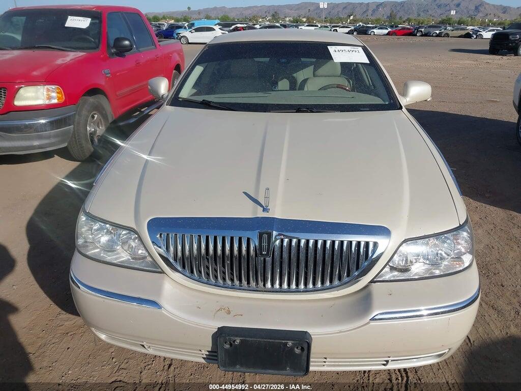 1LNHM83W13Y704487 2003 LINCOLN TOWN CAR photo no. 6