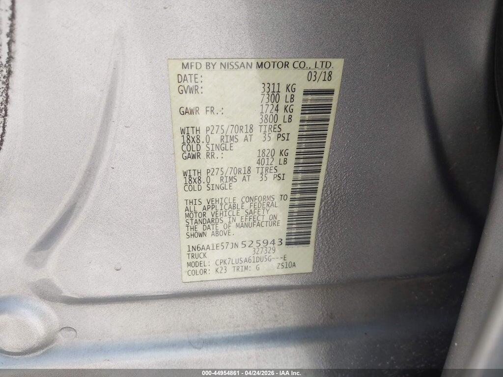 1N6AA1E57JN525943 2018 NISSAN TITAN photo no. 9