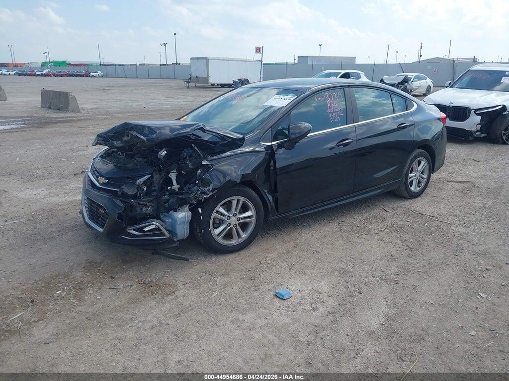 1G1BE5SM9J7110876 2018 CHEVROLET CRUZE photo no. 2