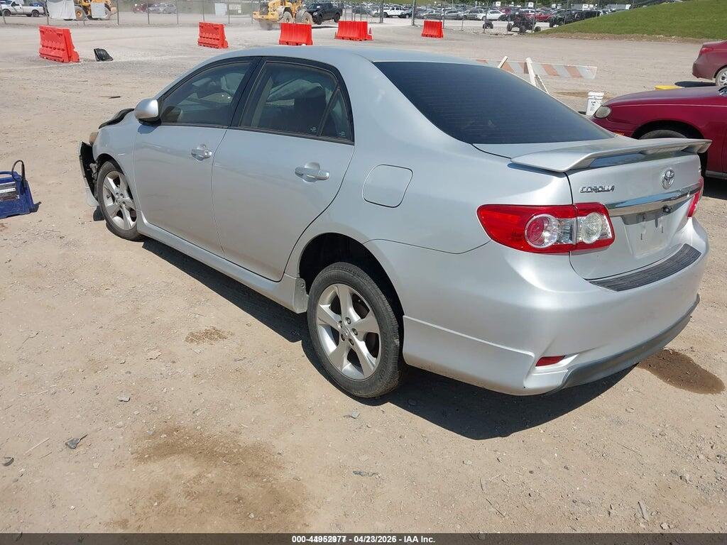 2T1BU4EE4DC001611 2013 TOYOTA COROLLA photo no. 3