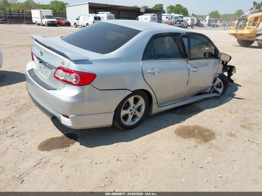 2T1BU4EE4DC001611 2013 TOYOTA COROLLA photo no. 4