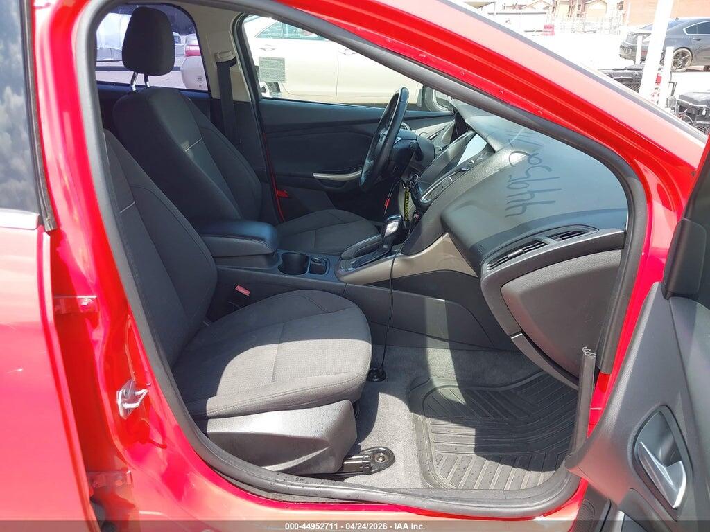 1FAHP3M20CL252089 2012 FORD FOCUS photo no. 5