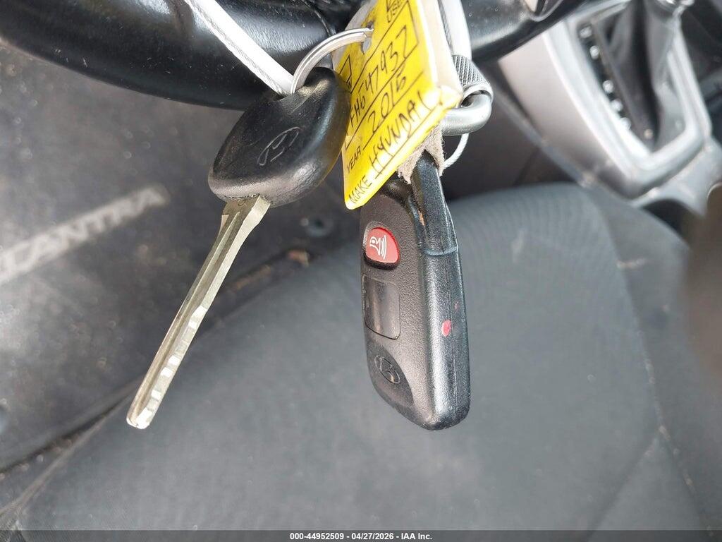 5NPDH4AE9FH547937 2015 HYUNDAI ELANTRA photo no. 11