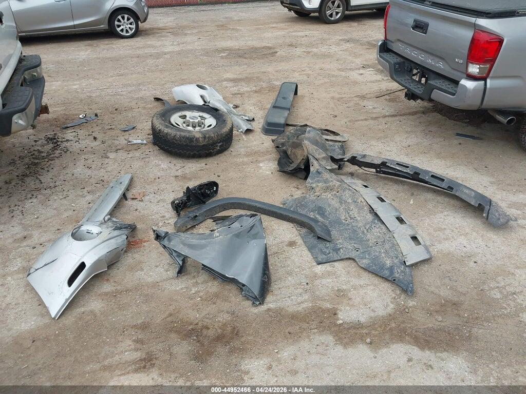 1GTHC24111E211401 2001 GMC SIERRA 2500HD photo no. 11