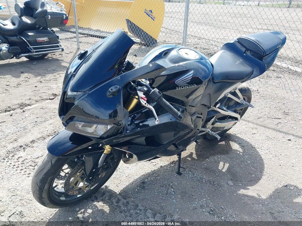 JH2PC4005CK500359 2012 HONDA CBR600 photo no. 2