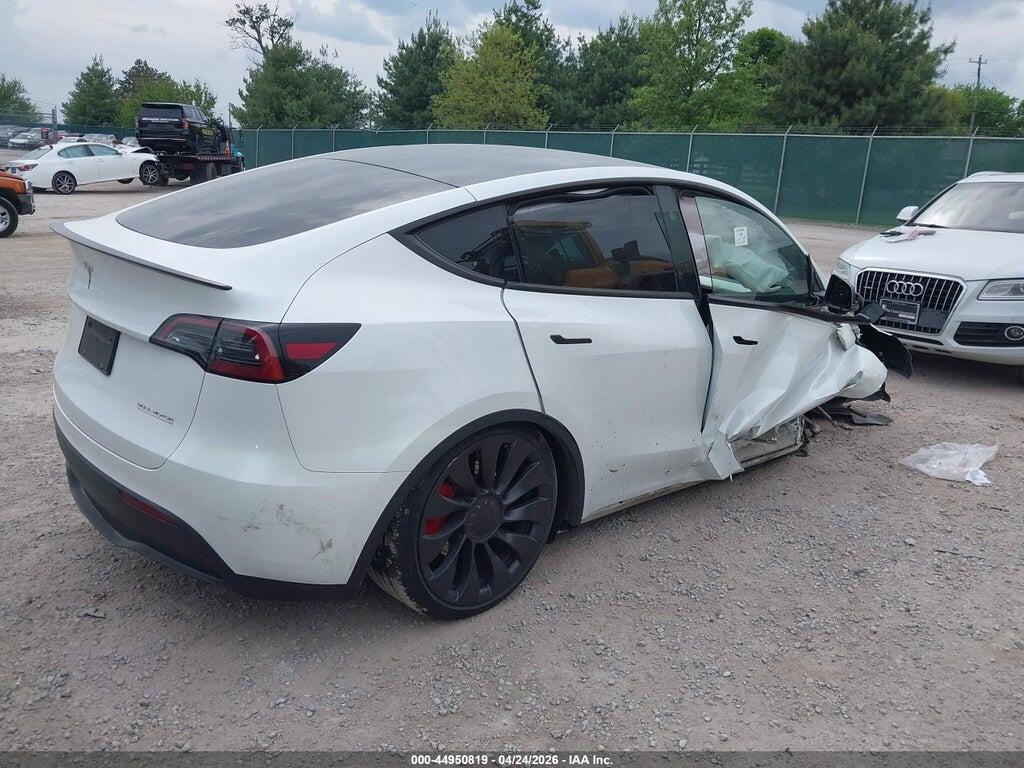 7SAYGDEF7SA339958 2025 TESLA MODEL Y photo no. 4