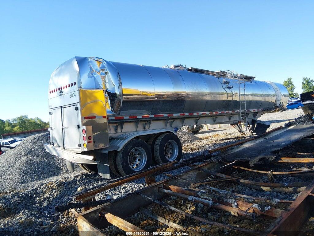 5WSAA452XHN048777 2017 WALKER STAINLESS EQUIP CO UNKNOWN photo no. 4