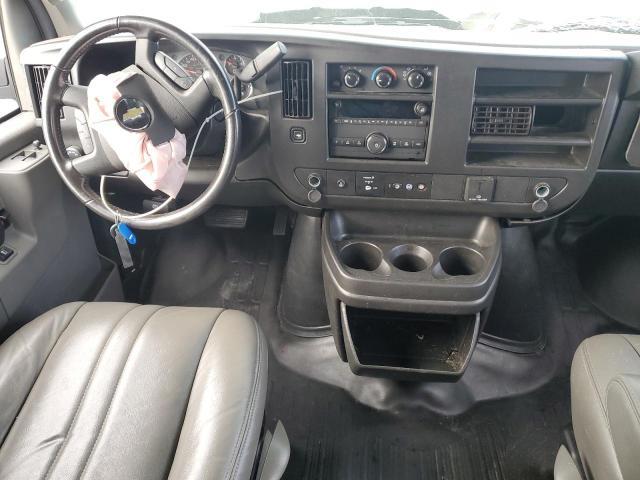 2022 CHEVROLET EXPRESS G2500 — Фото 8 из 13