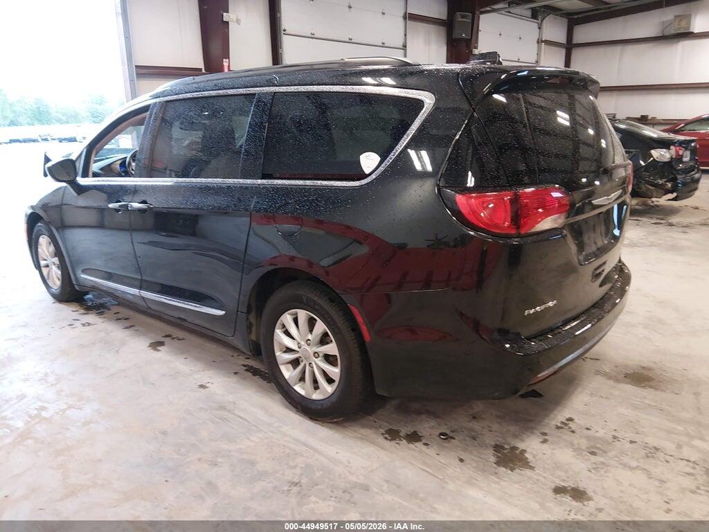 2C4RC1BG4HR530150 2017 CHRYSLER PACIFICA photo no. 3
