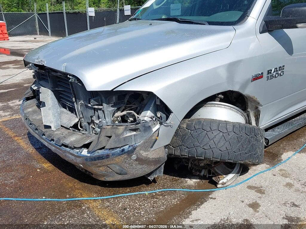 1C6RR7GT8JS104318 2018 RAM 1500 photo no. 6