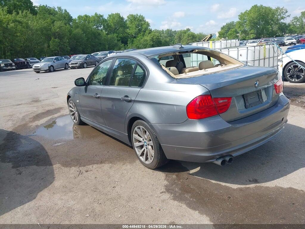 WBAPH7G50BNN06464 2011 BMW 328I photo no. 3