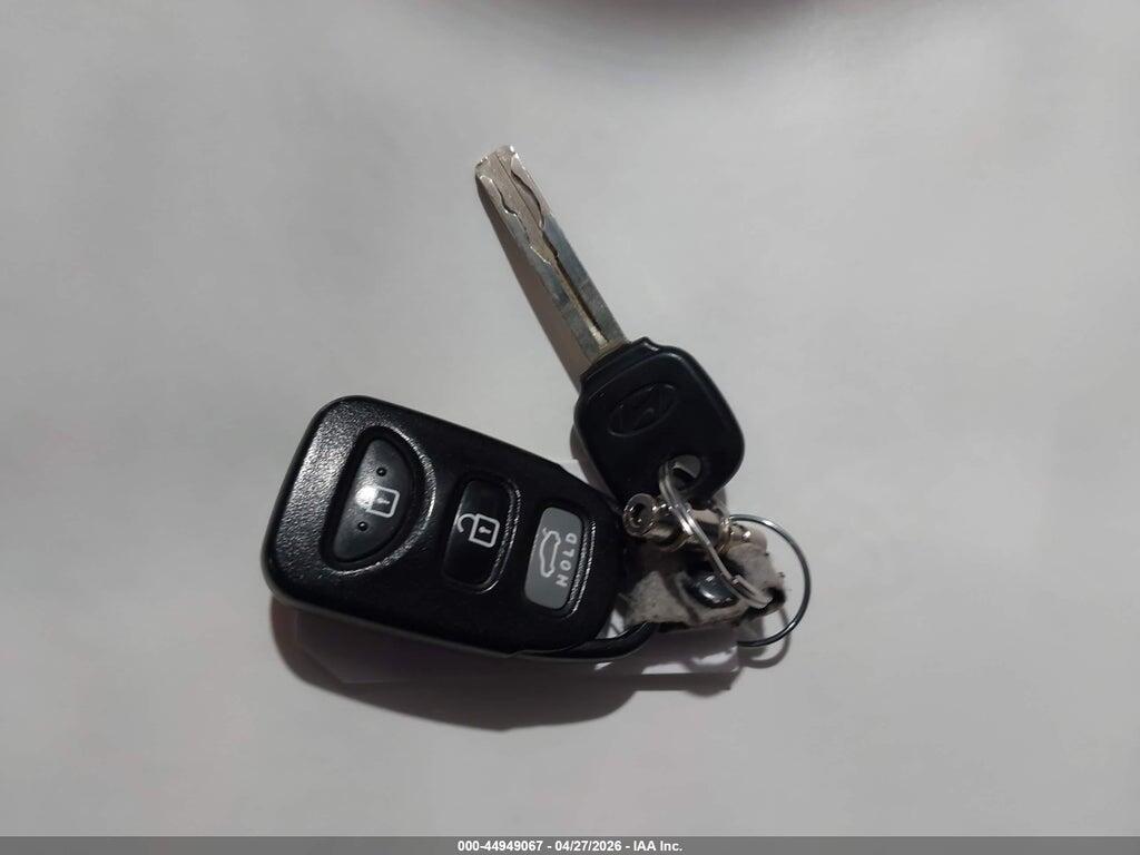 5NPEB4AC0EH844193 2014 HYUNDAI SONATA photo no. 11