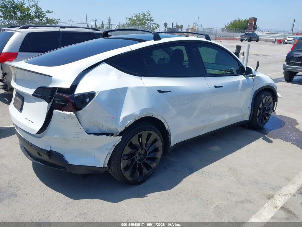 5YJYGDEE2MF097364 2021 TESLA MODEL Y photo no. 4