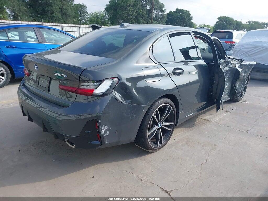 3MW39FS05P8D38378 2023 BMW 330E photo no. 4