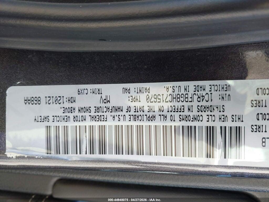 1C4RJFBG8HC715670 2017 JEEP GRAND CHEROKEE photo no. 9