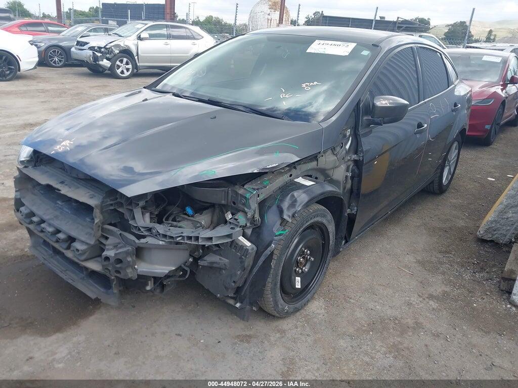 1FADP3F24JL278400 2018 FORD FOCUS photo no. 2