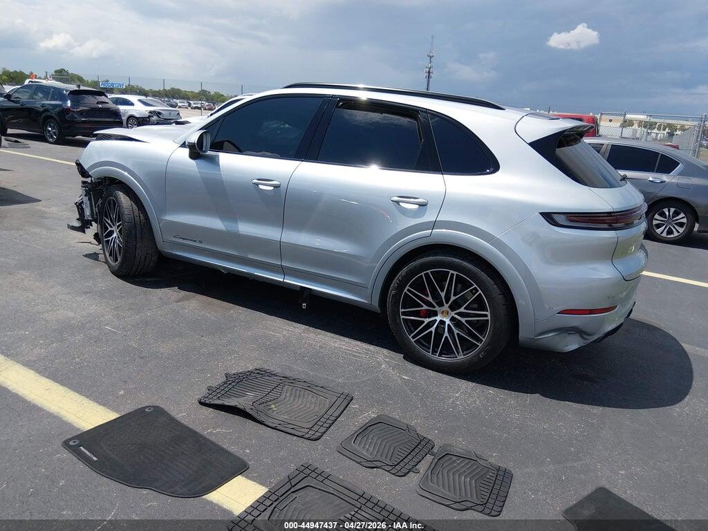 WP1AL2AY5RDA35472 2024 PORSCHE CAYENNE photo no. 3