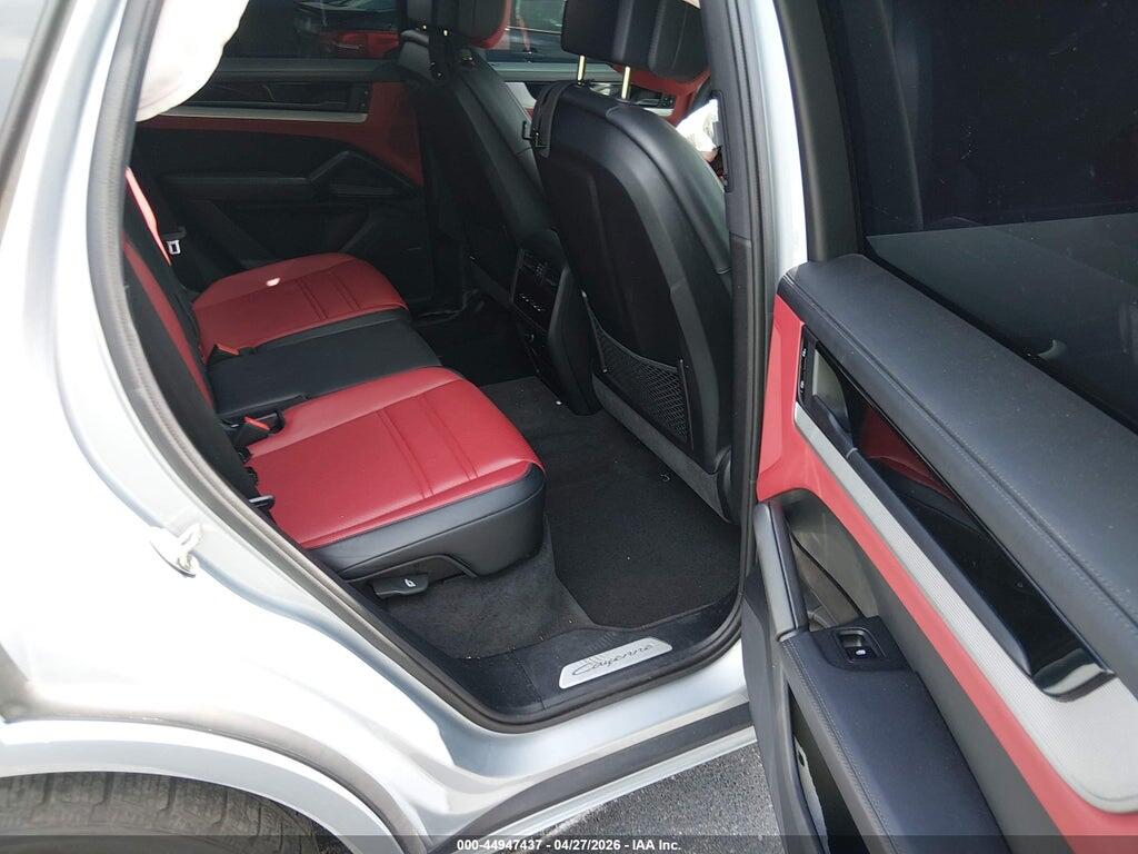 WP1AL2AY5RDA35472 2024 PORSCHE CAYENNE photo no. 8