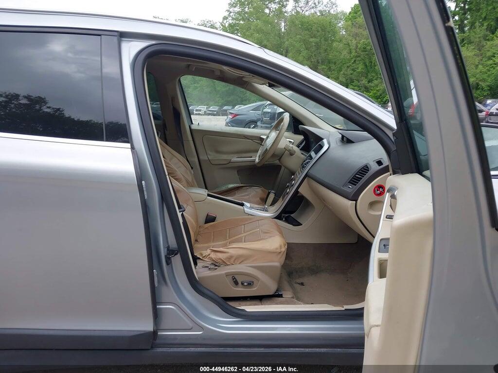 YV4992DZ2A2086674 2010 VOLVO XC60 photo no. 5