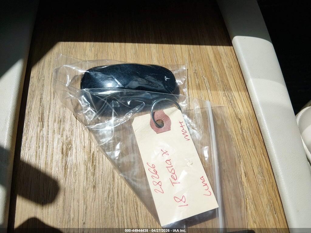 5YJXCDE25JF141303 2018 TESLA MODEL X photo no. 11