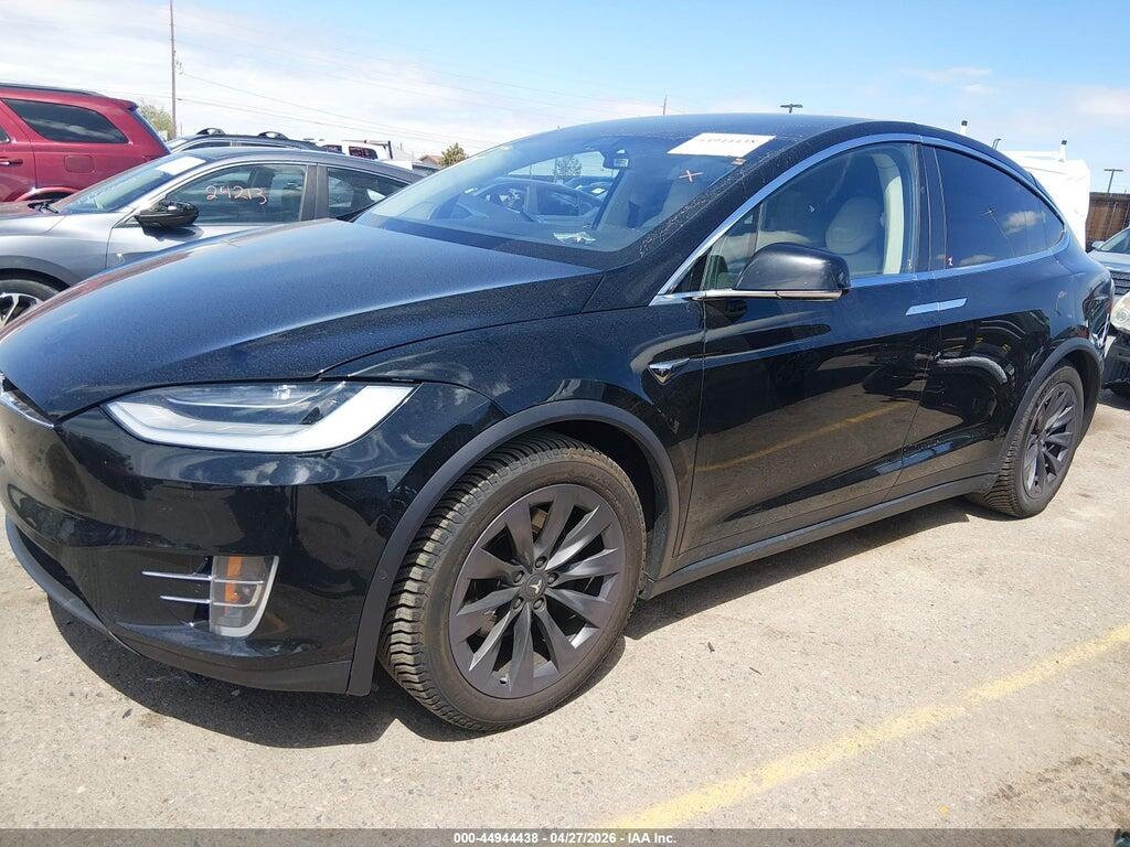 5YJXCDE25JF141303 2018 TESLA MODEL X photo no. 2