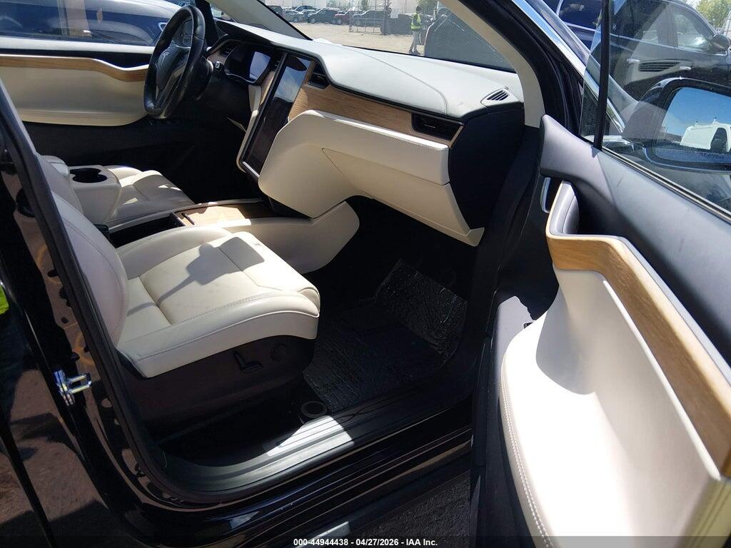 5YJXCDE25JF141303 2018 TESLA MODEL X photo no. 5
