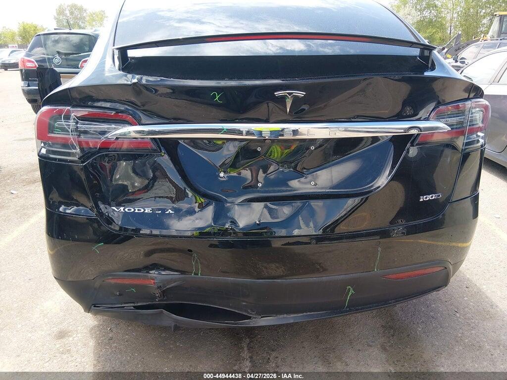 5YJXCDE25JF141303 2018 TESLA MODEL X photo no. 6