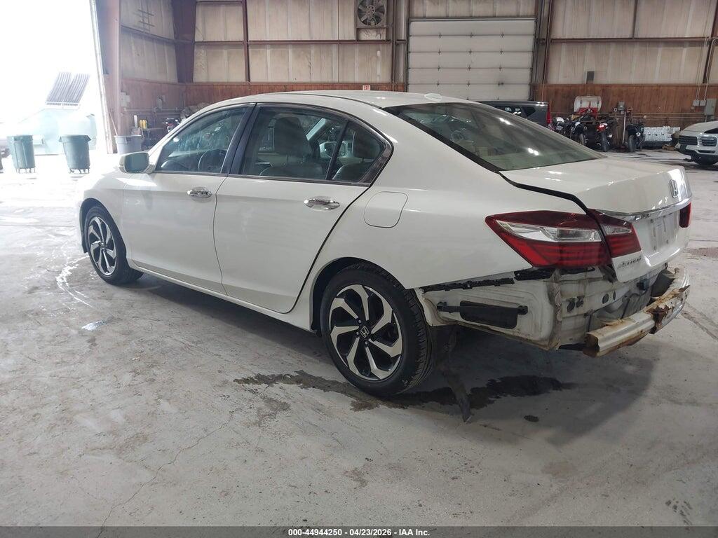 1HGCR2F83HA079084 2017 HONDA ACCORD photo no. 3