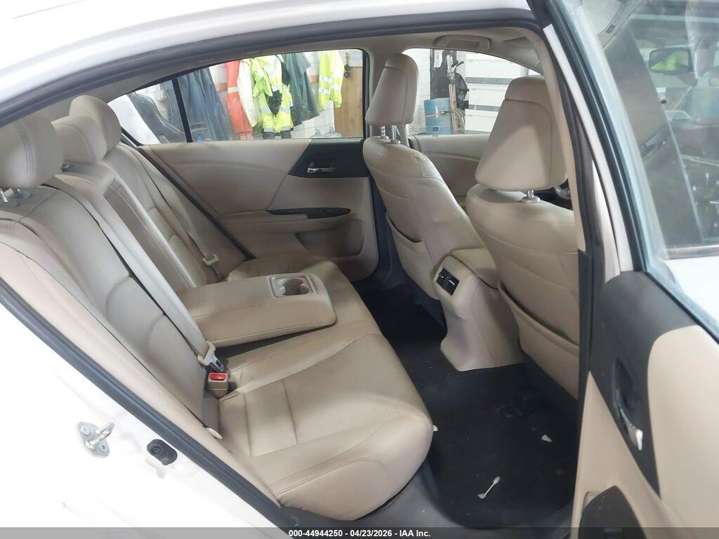 1HGCR2F83HA079084 2017 HONDA ACCORD photo no. 8