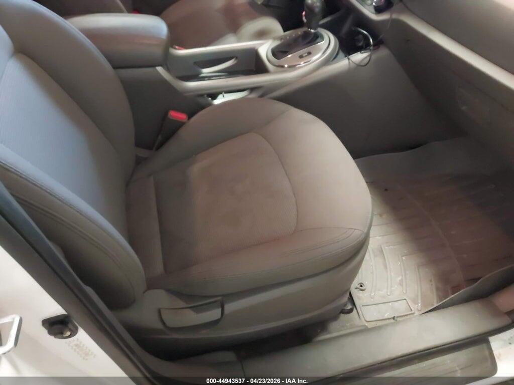 KNDPBCAC6E7559053 2014 KIA SPORTAGE photo no. 5