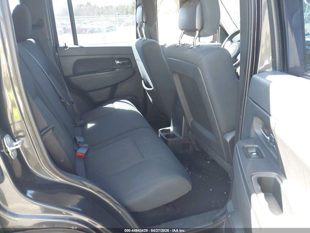 1J4PN2GK8BW586945 2011 JEEP LIBERTY photo no. 8