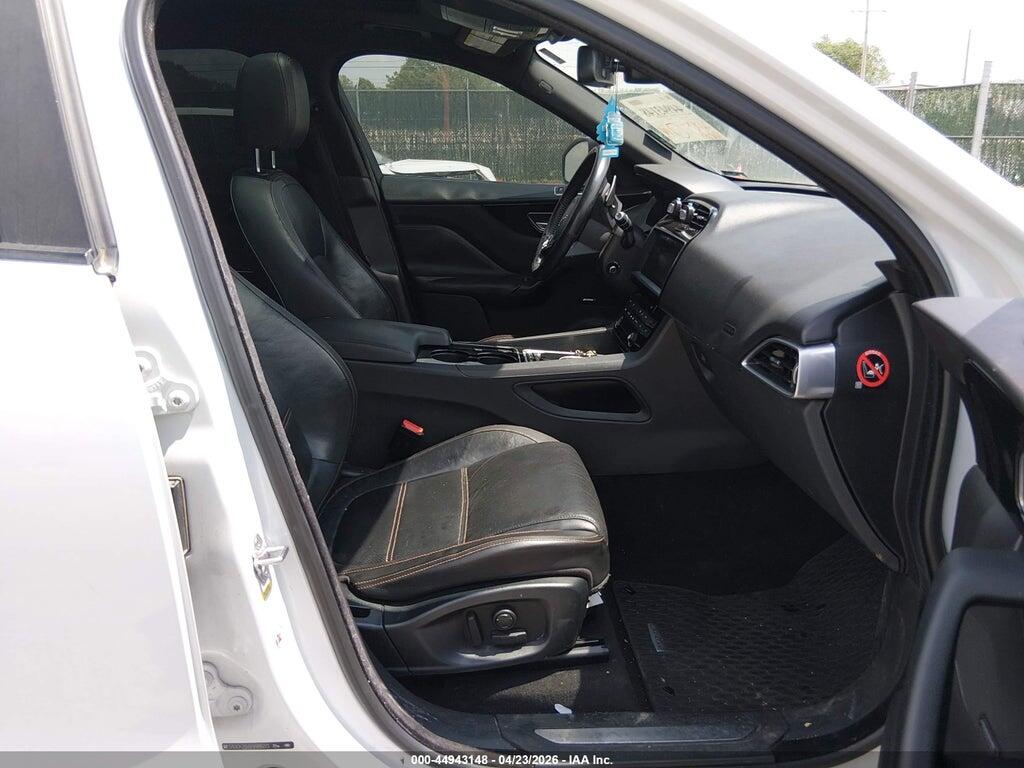 SADCK2BV6HA895273 2017 JAGUAR F-PACE photo no. 5