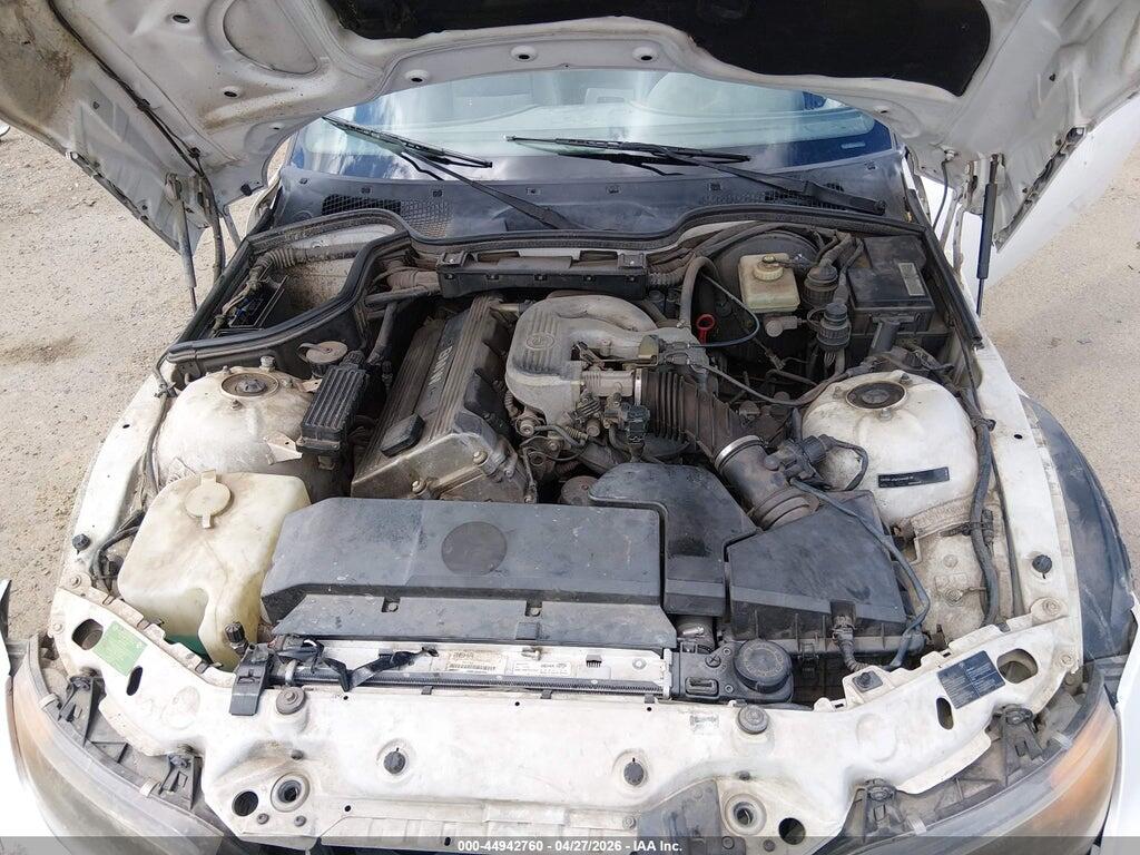 4USCH7329VLB82537 1997 BMW Z3 photo no. 10