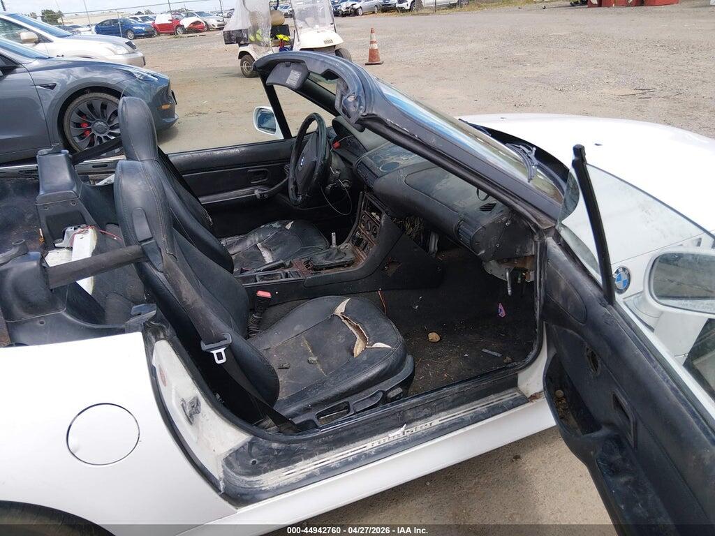 4USCH7329VLB82537 1997 BMW Z3 photo no. 5