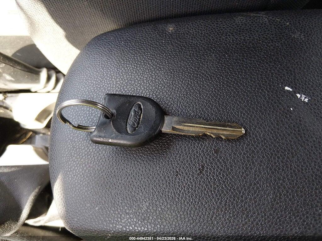 1FAHP3FN0AW111560 2010 FORD FOCUS photo no. 11