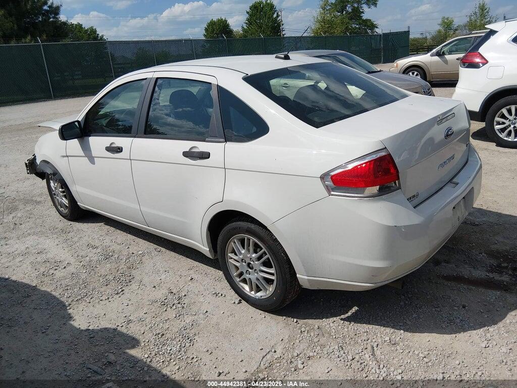 1FAHP3FN0AW111560 2010 FORD FOCUS photo no. 3