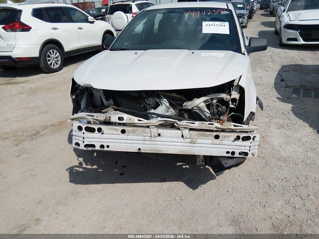 1FAHP3FN0AW111560 2010 FORD FOCUS photo no. 6