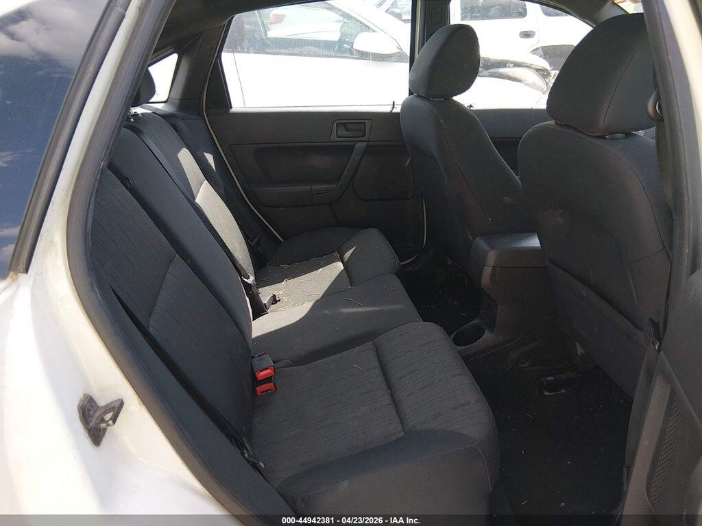 1FAHP3FN0AW111560 2010 FORD FOCUS photo no. 8