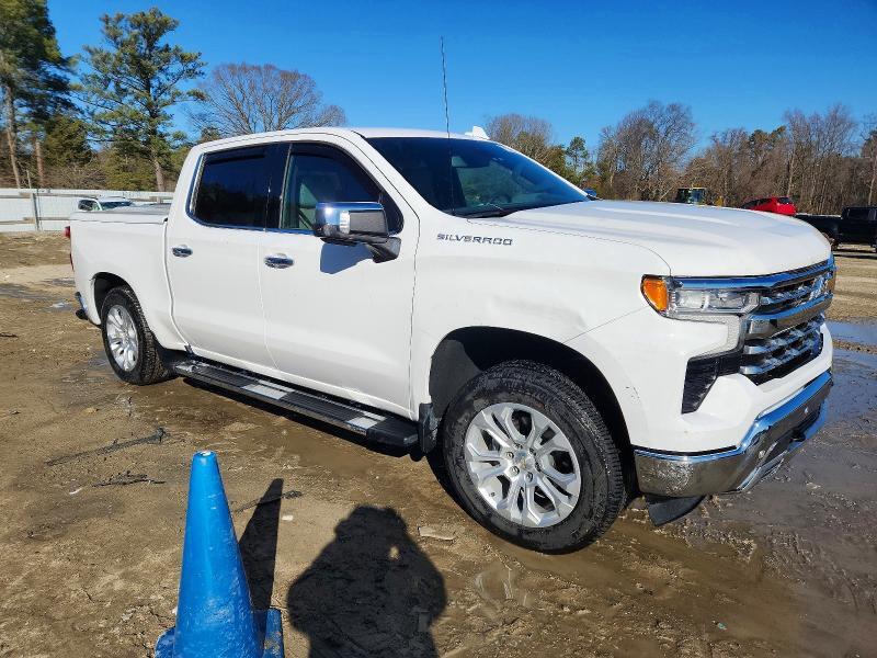 2022 CHEVROLET SILVERADO C1500 LTZ — Фото 4 из 12